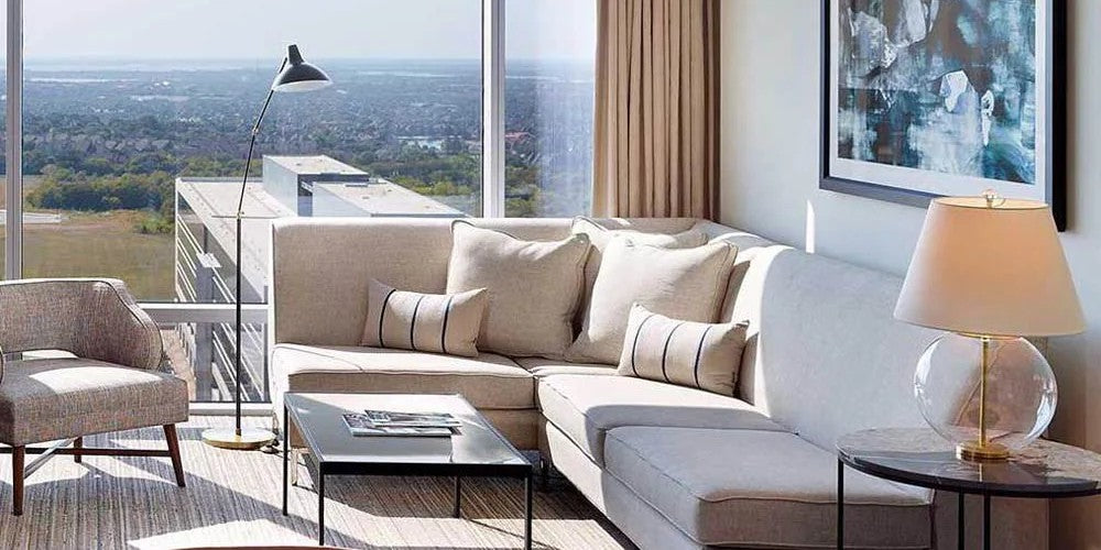 Warm, Cool, or Daylight? The Best Color Light for Living Rooms – City ...