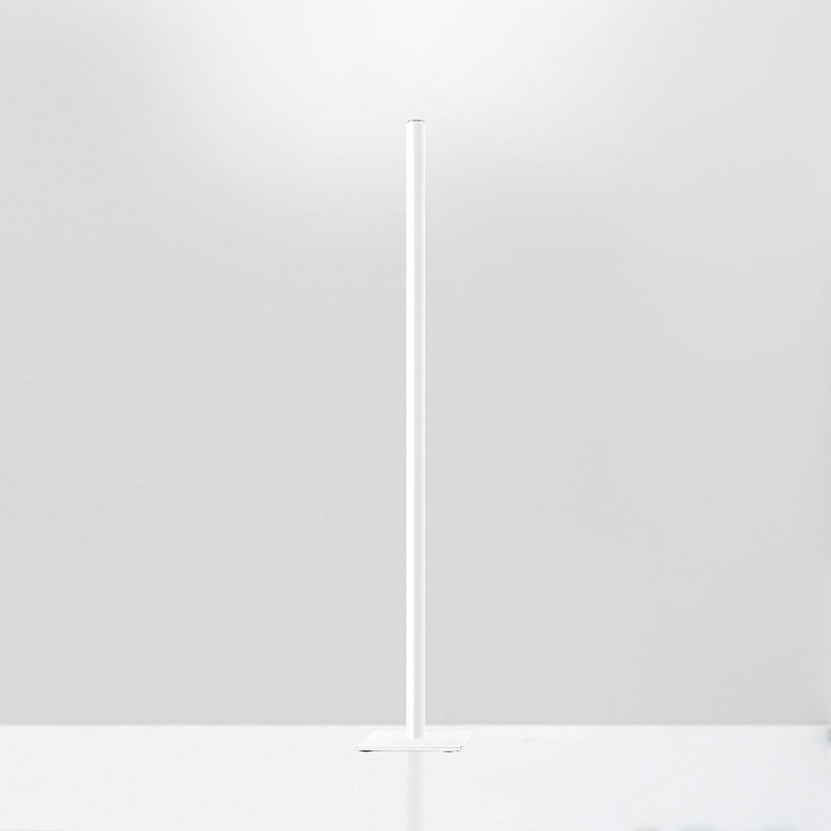 Ilio Mini LED Floor Lamp in White.