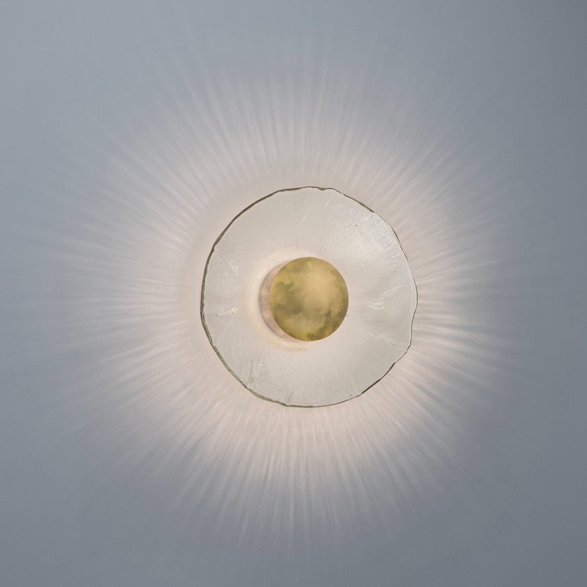 Inviso Wall Light in White Washed Oak (Mottled Brass).