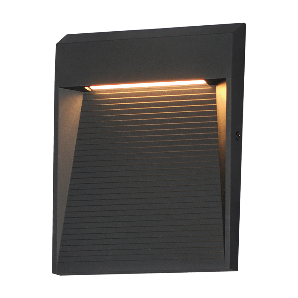 Steppes Outdoor LED Wall Light in Black (9.5-Inch).