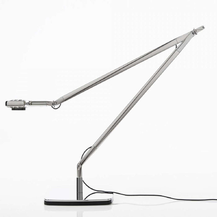 Otto Watt LED Table Lamp in Detail.