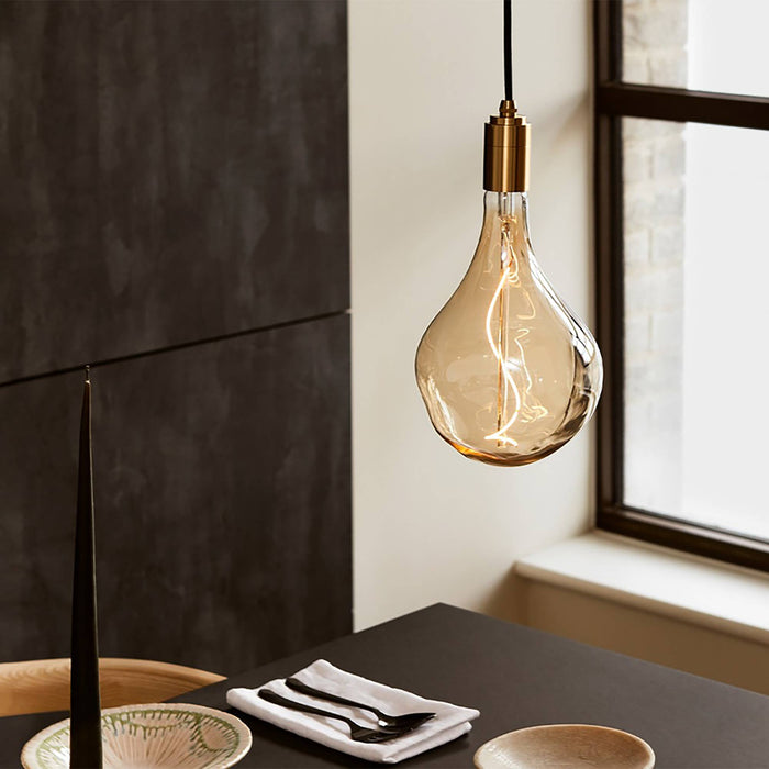 Voronoi II Medium Base A52 Type LED Bulb in Dining Room.