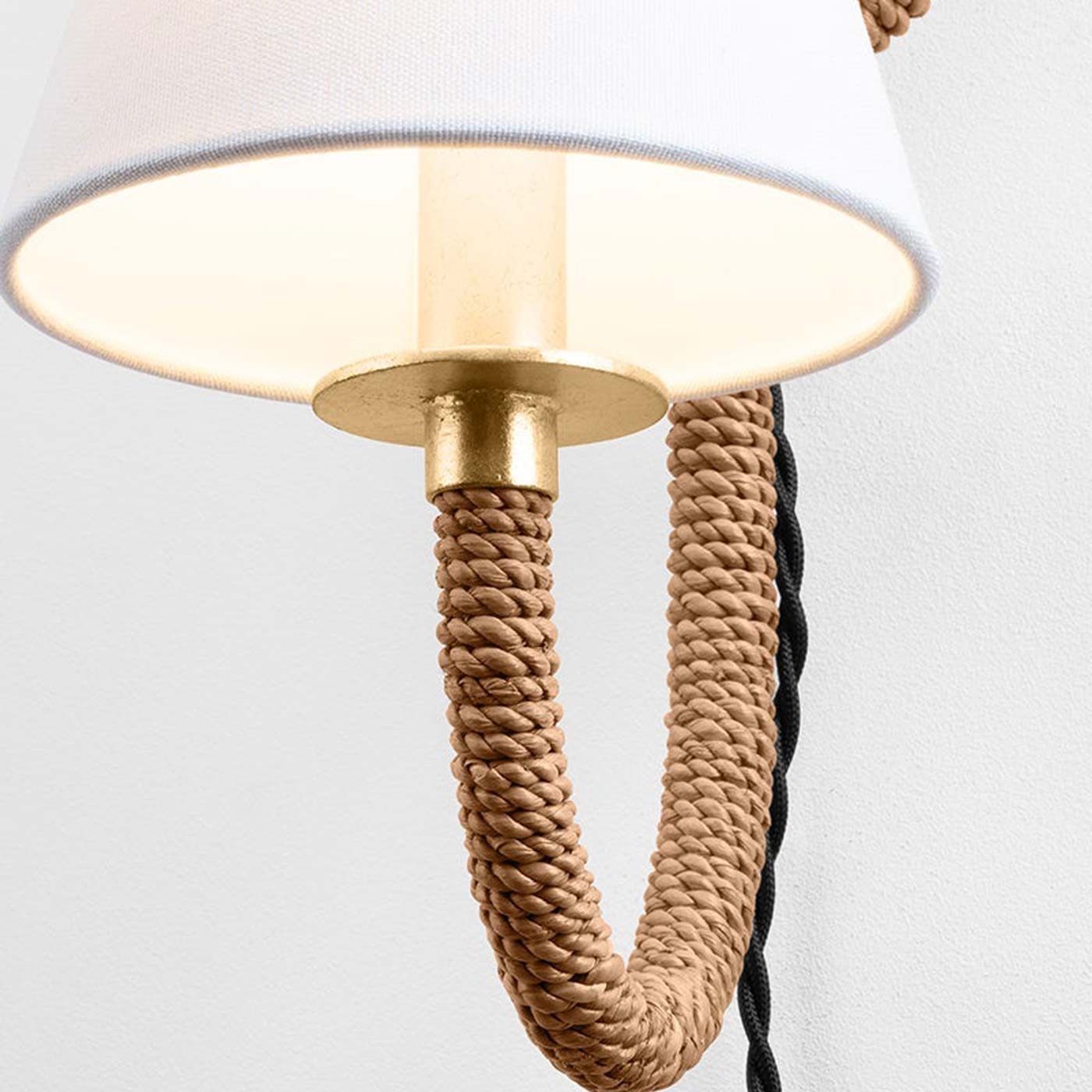 Deaver Plug-in Wall Light in Detail.
