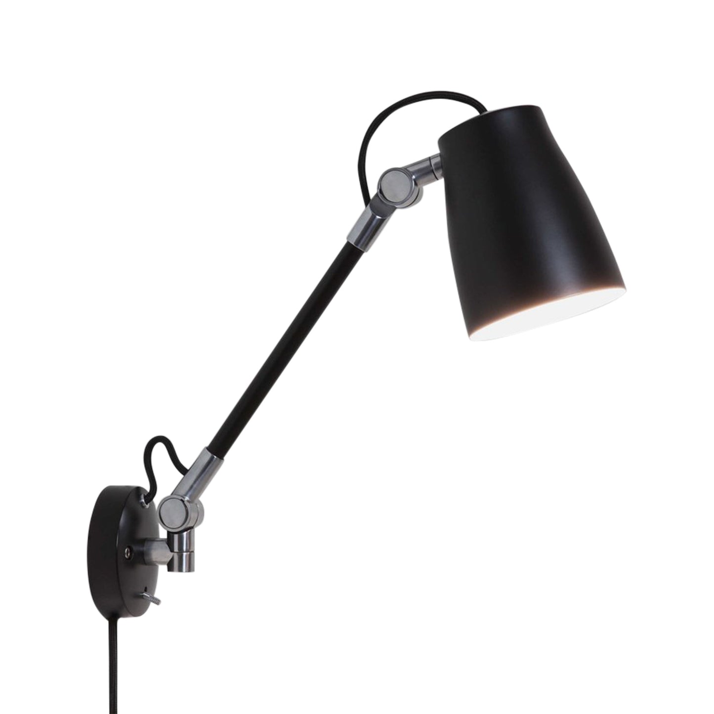 Atelier Grande Wall Light in Matt Black.
