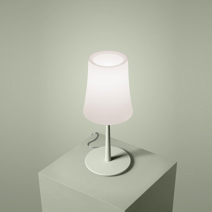 Birdie Easy LED Table Lamp in exhibition.