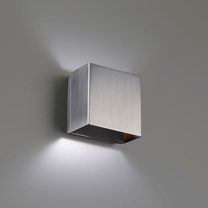 Boxi LED Wall Light in Brushed Nickel (3000K).
