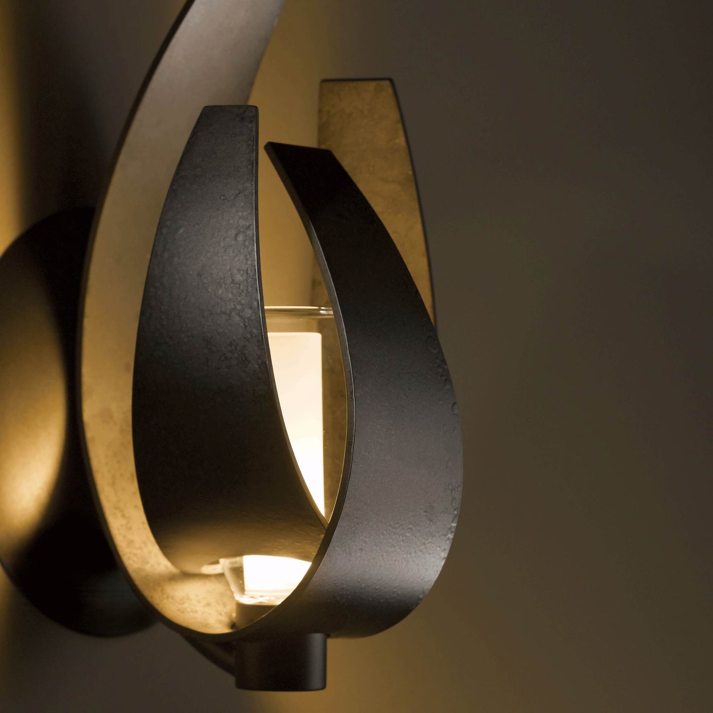 Corona Wall Light in Detail.