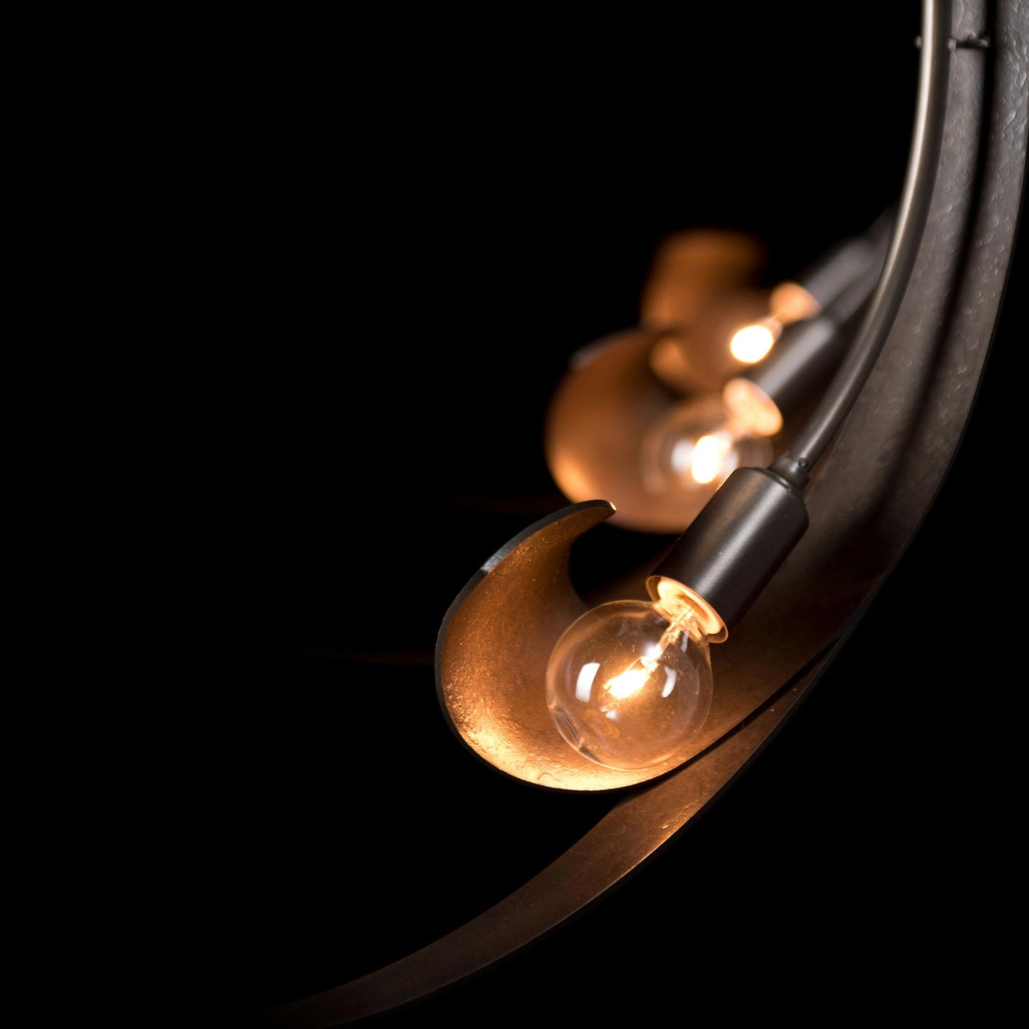 Orion Linear Pendant Light in Detail.