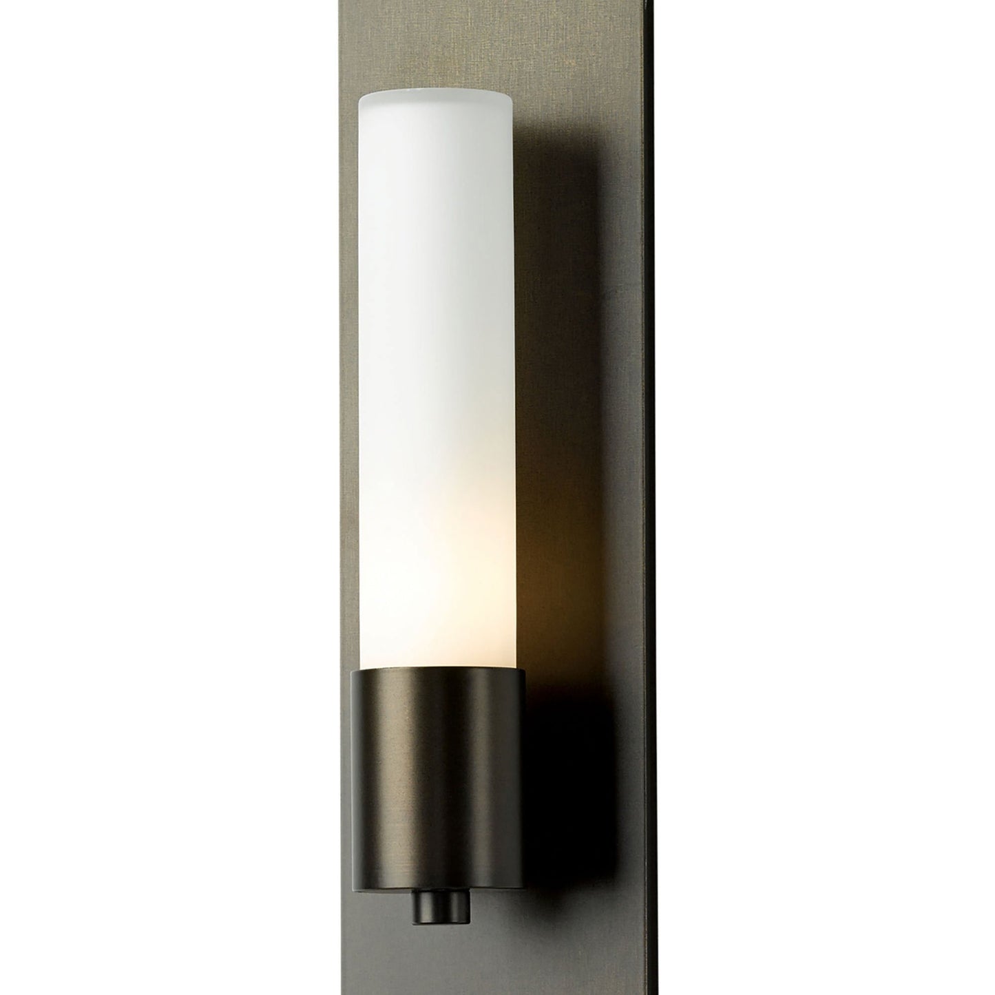 Pillar Wall Light in Detail.