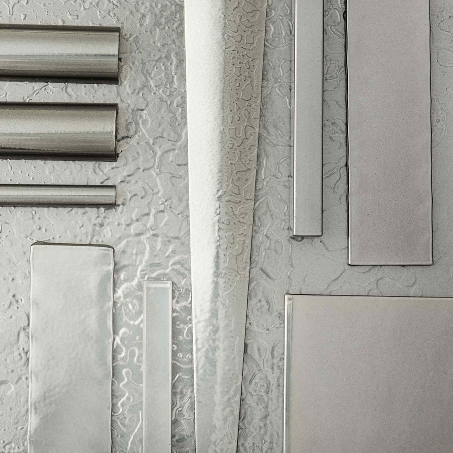 Ume Multi-Light Pendant Light in 16.6-Inch/Sterling/Thumbprint Clear Glass.