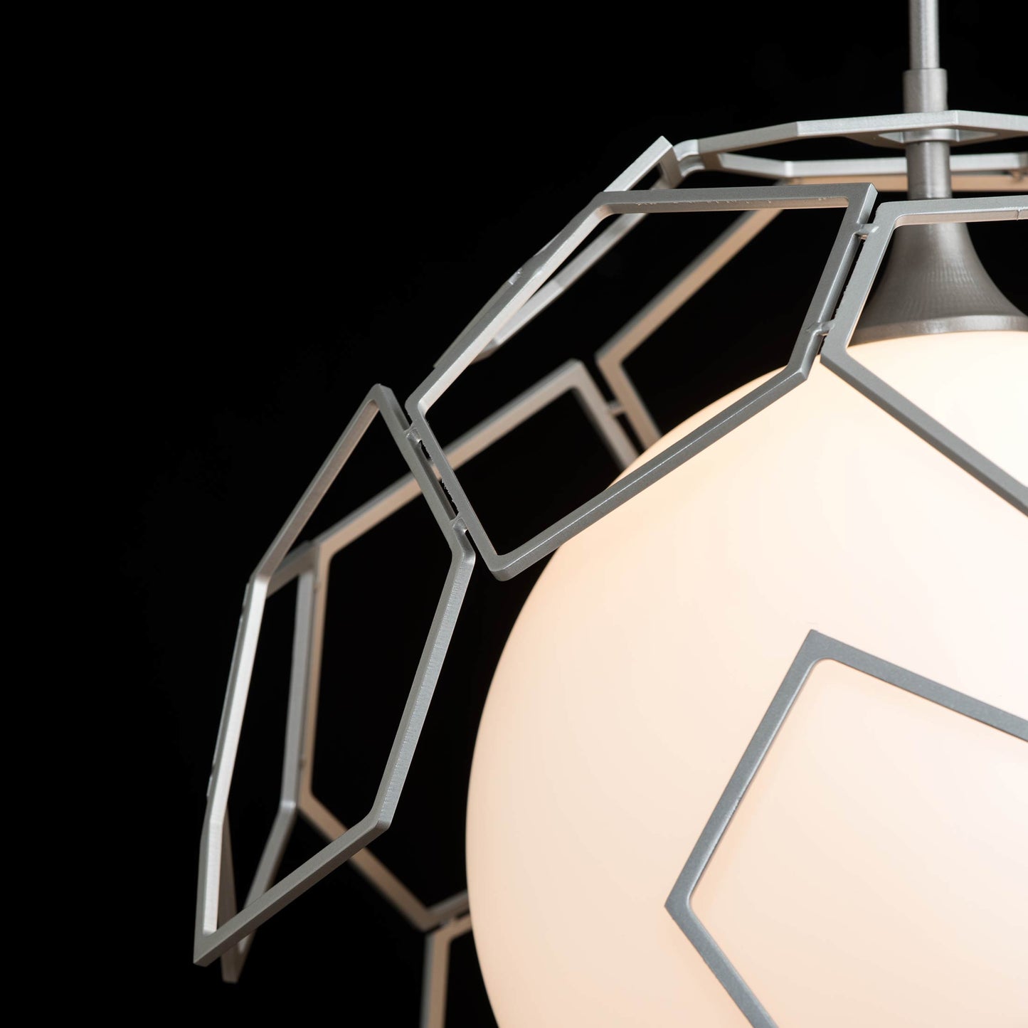 Umbra Outdoor Pendant Light in Detail.