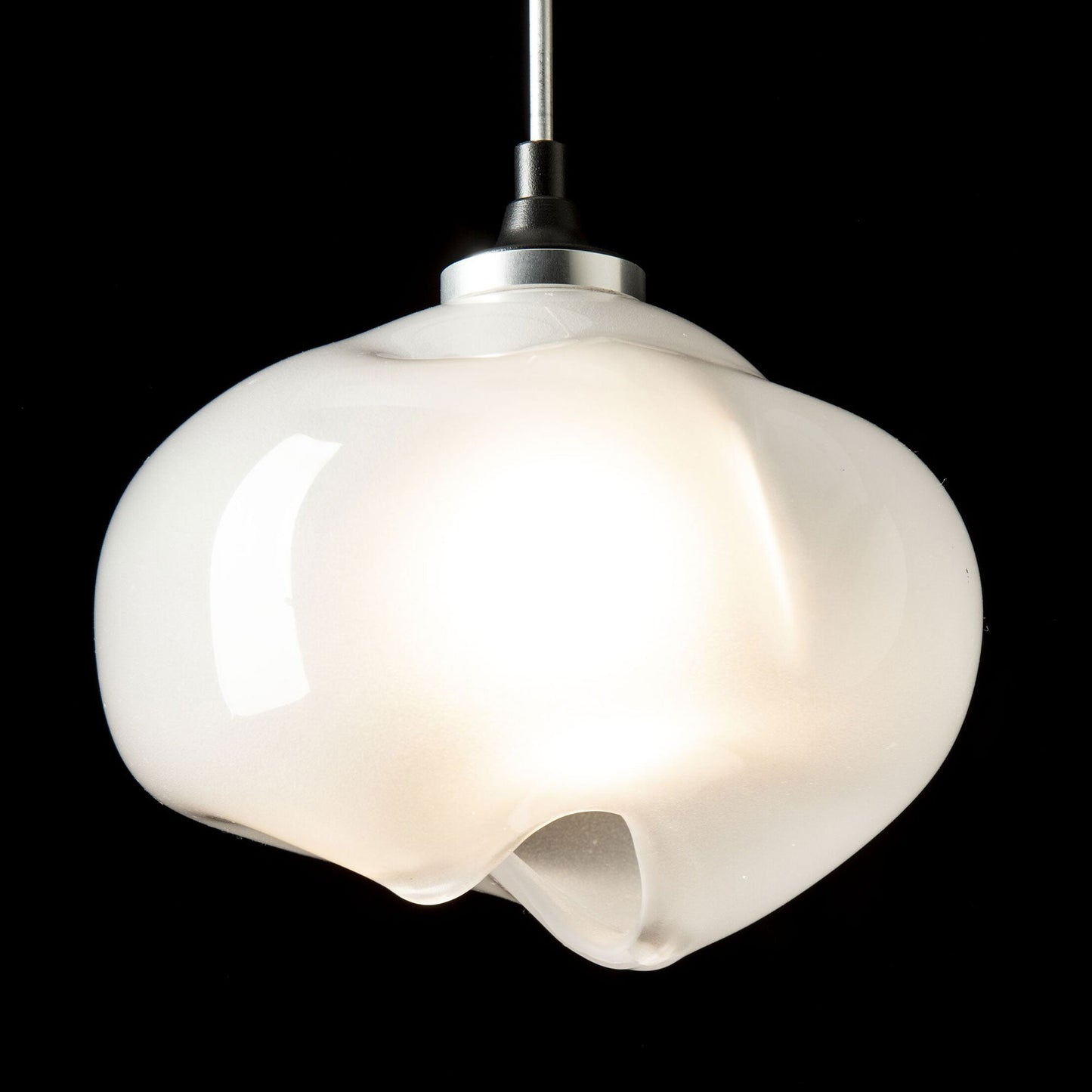 Ume Mini Pendant Light in Detail.