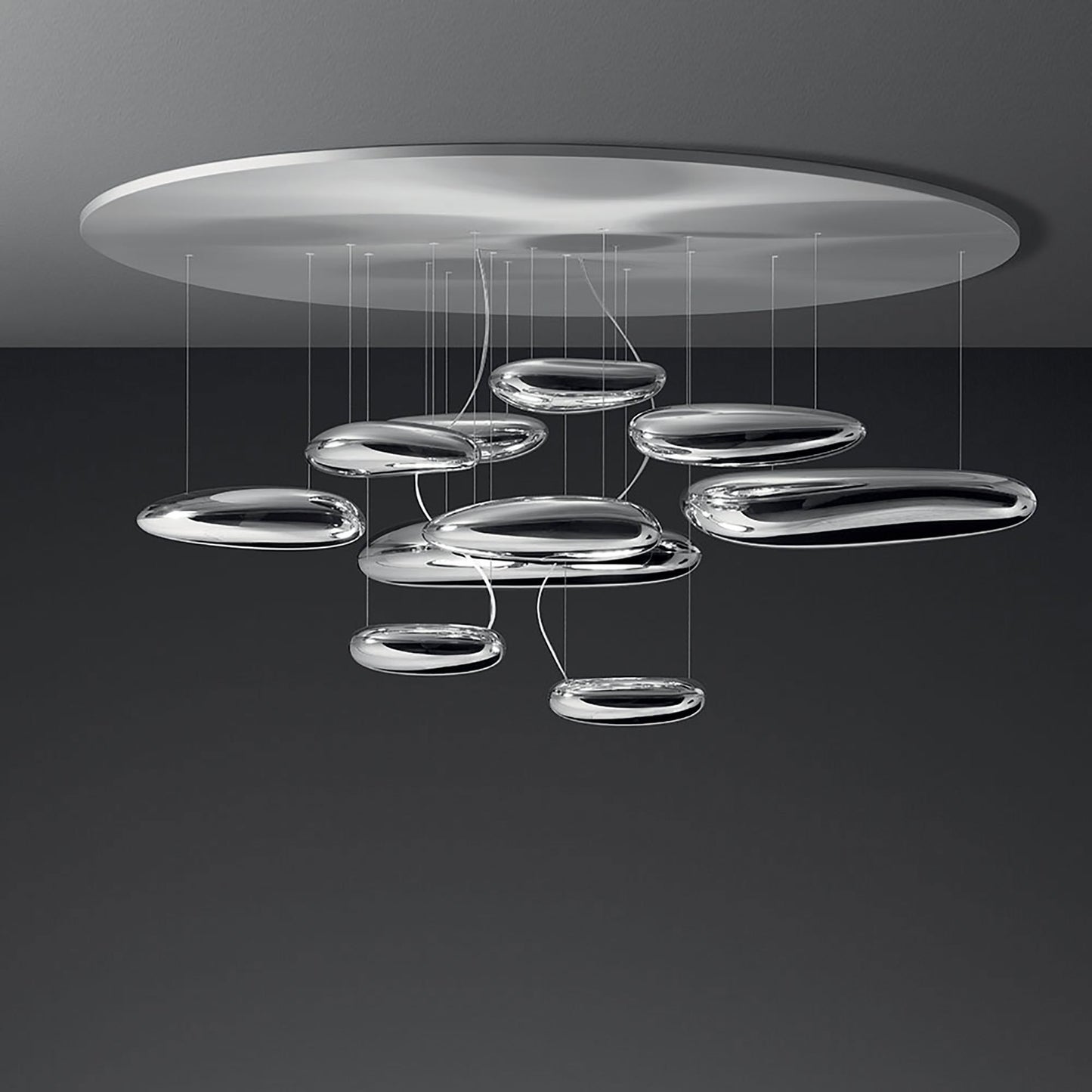 Mercury LED Pendant Light in Large (2700K).