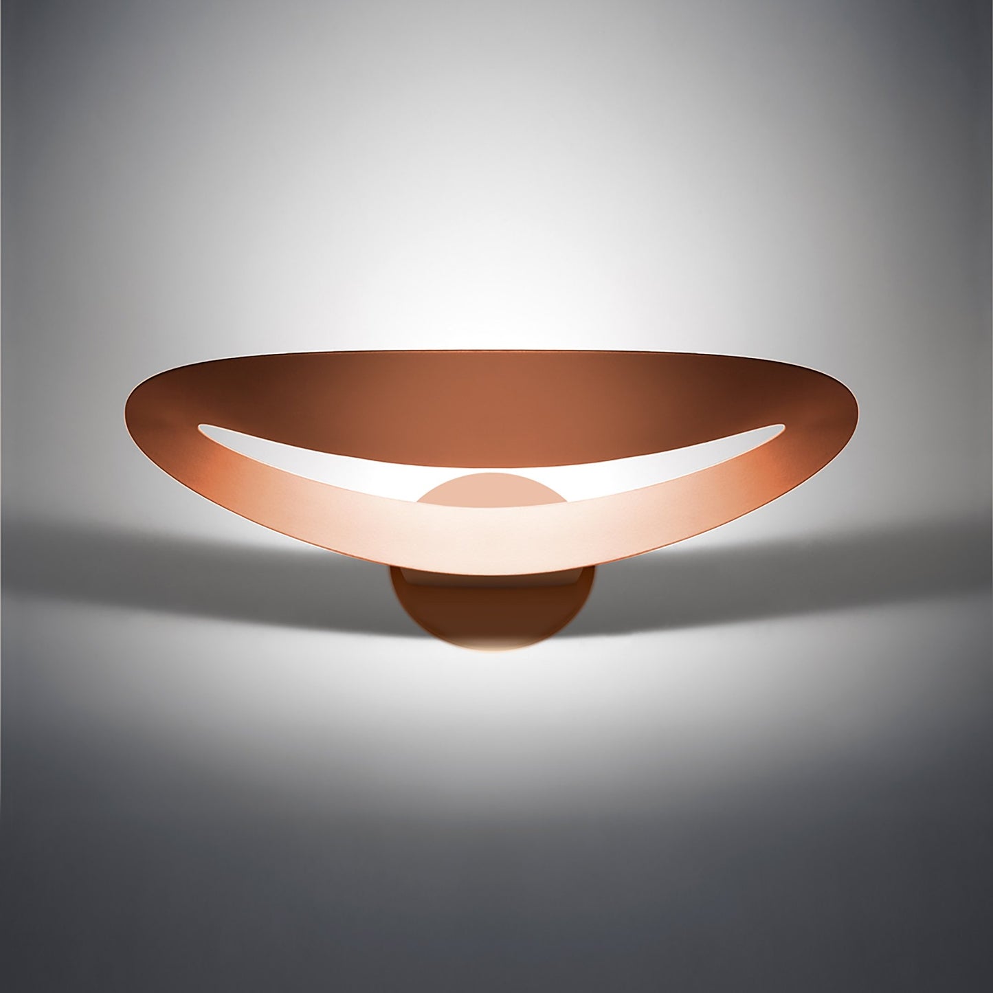 Mesmeri LED Wall Light in Satin Copper (2700K).