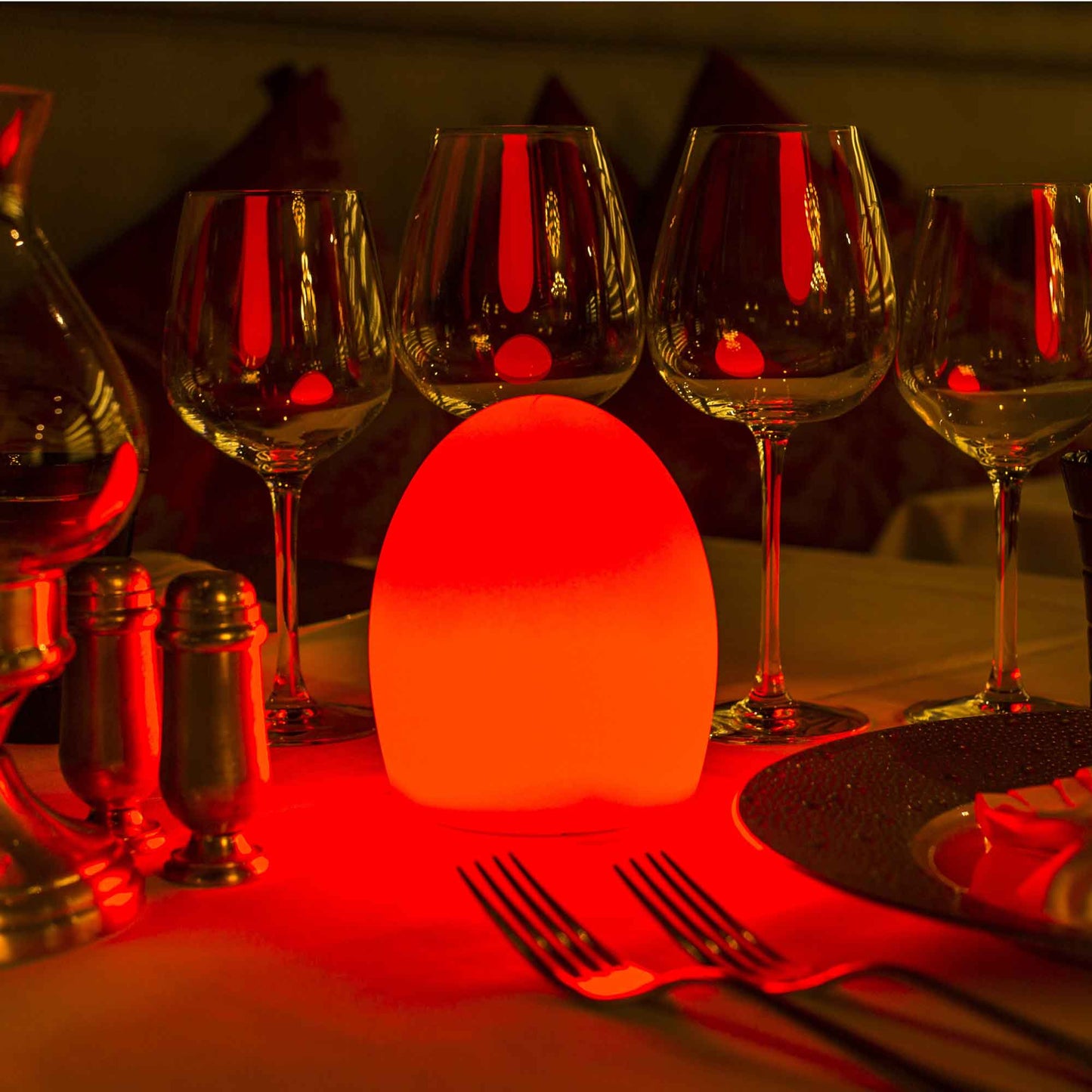 Point Bluetooth Outdoor LED Table Lamp in Detail.