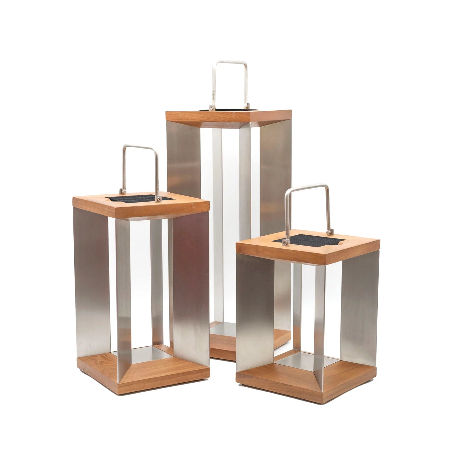 Blade Outdoor Solar LED Lantern