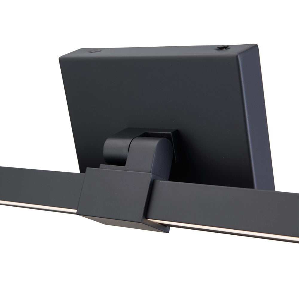 Epee LED Bath Vanity Light in Detail.