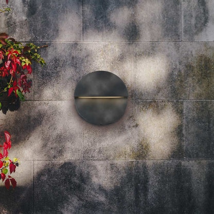 Mona Lisa Round Outdoor LED Wall Light in Detail.