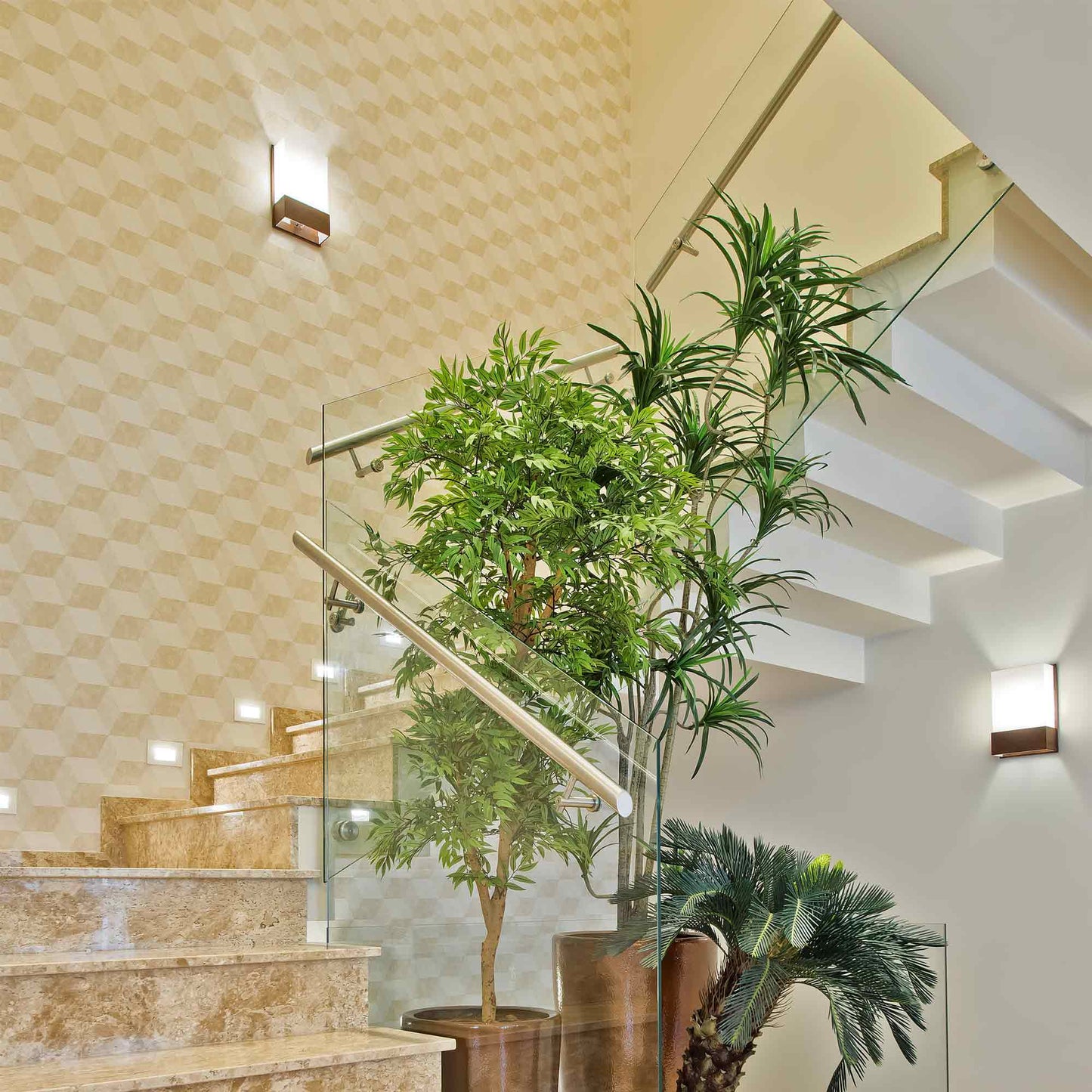 Clean Wall Light in stairs.