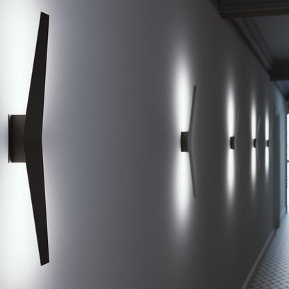 Brink LED Wall Light in Detail.