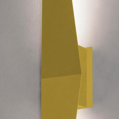 Brink LED Wall Light in Detail.