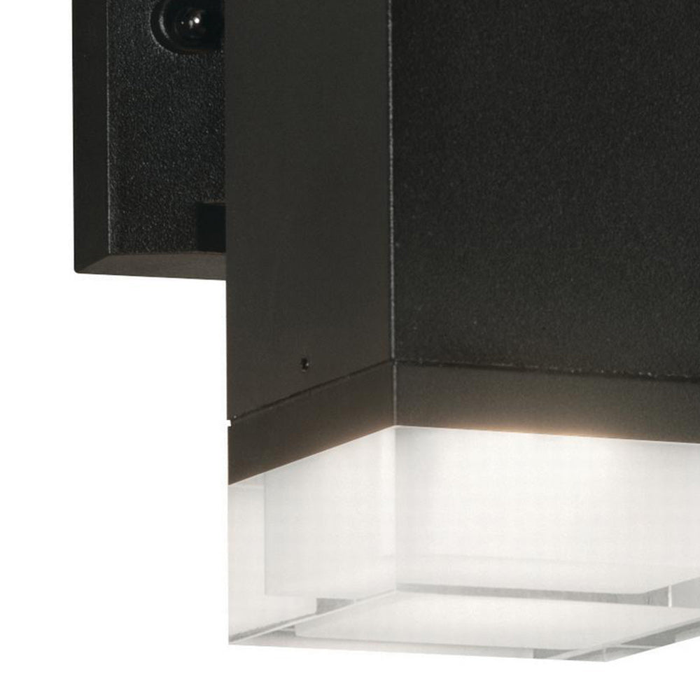 Edmund Outdoor LED Single Wall Light in Detail.