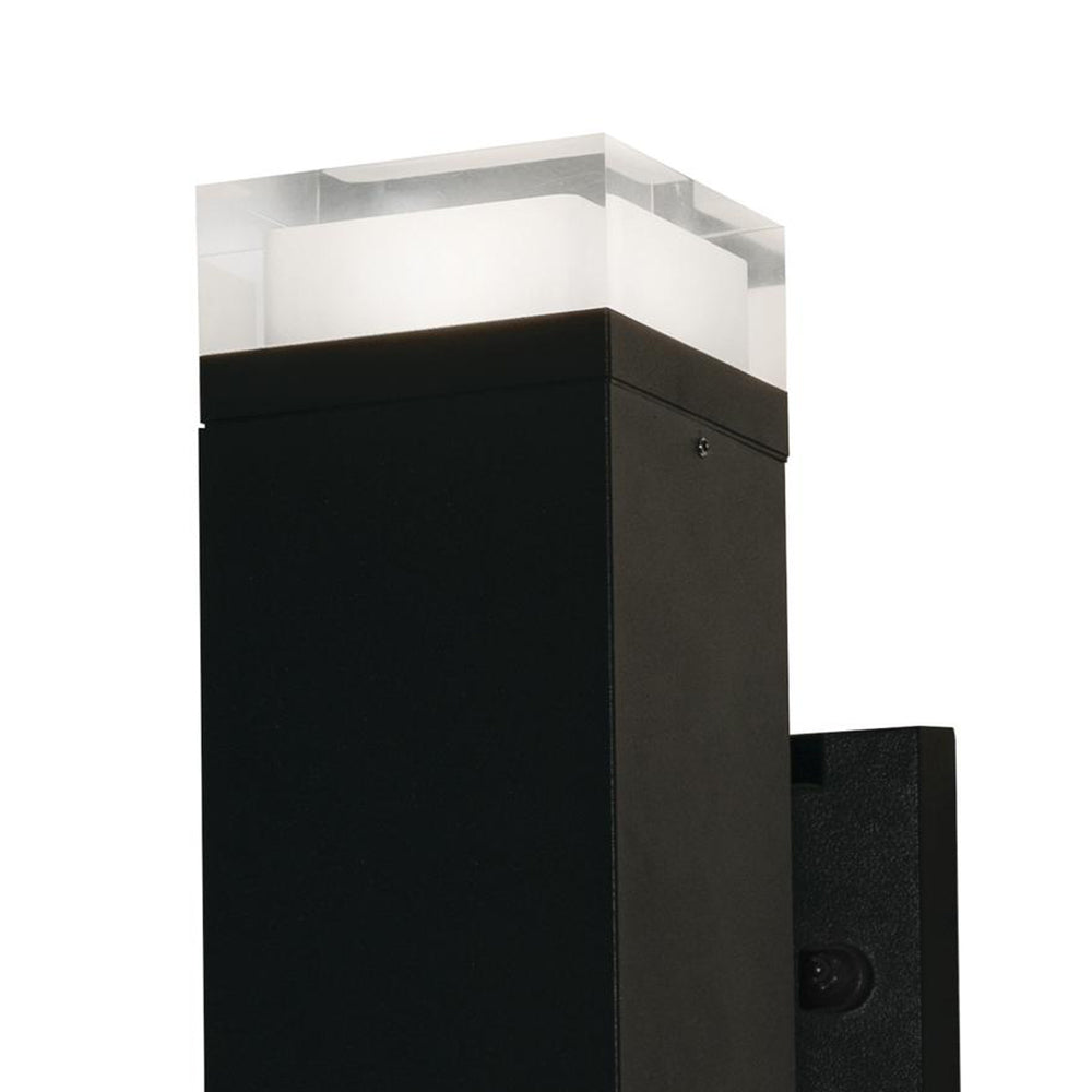 Edmund Outdoor LED Wall Light in Detail.