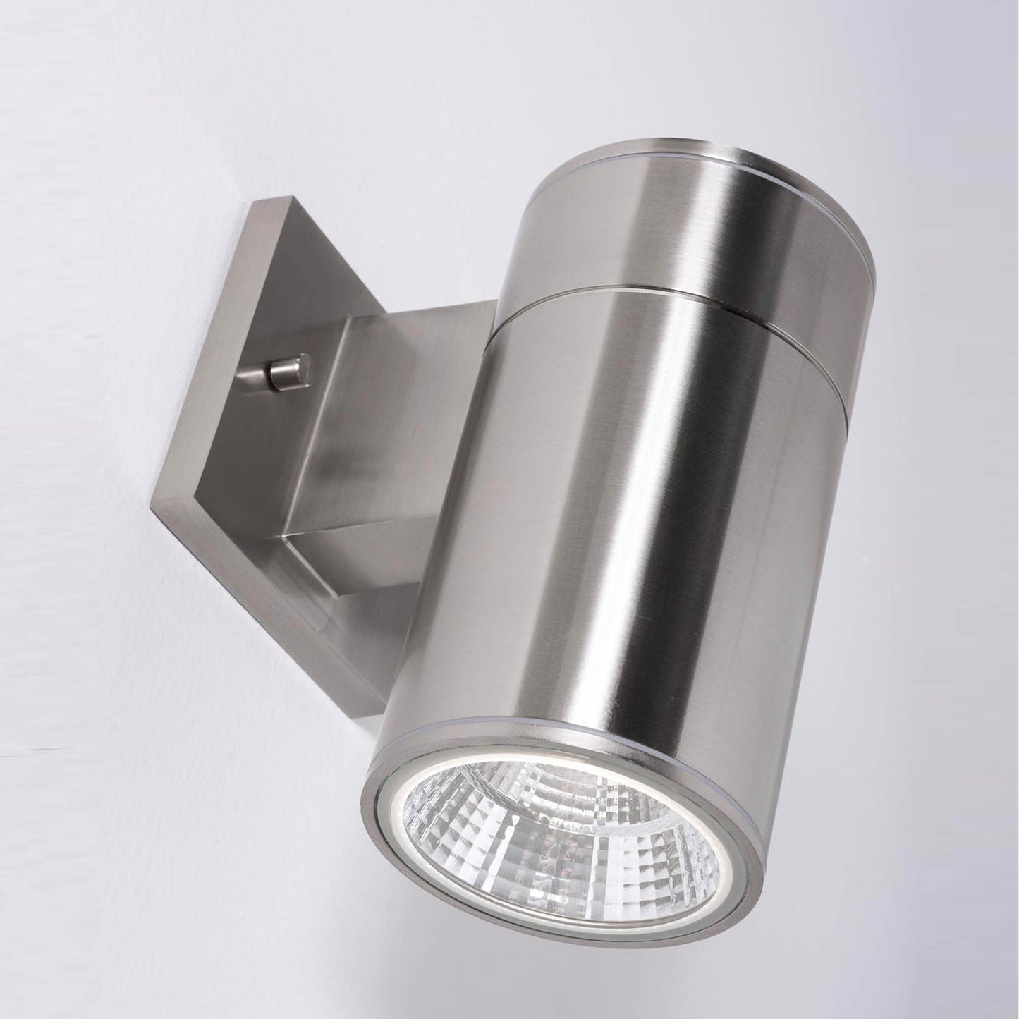 Everly Outdoor LED Wall Light in Detail.
