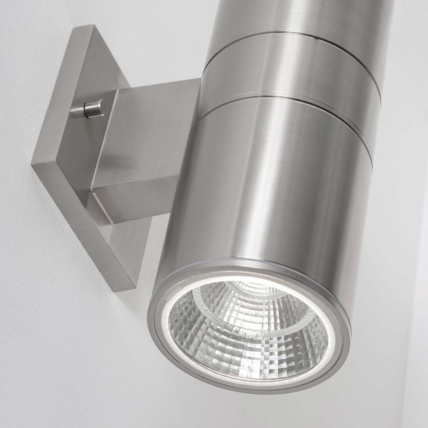 Everly Outdoor LED Wall Light in Detail.