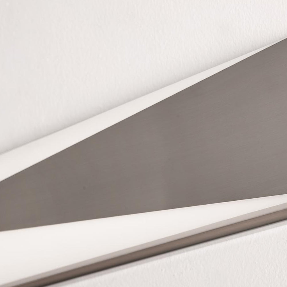 Novara LED Bath Vanity Light in Detail.