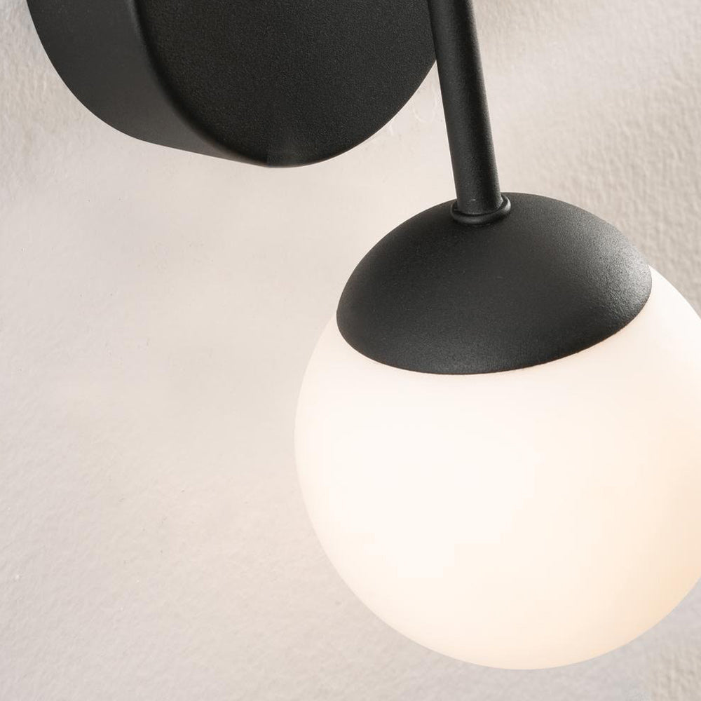 Pearl LED Single Wall Light in Detail.