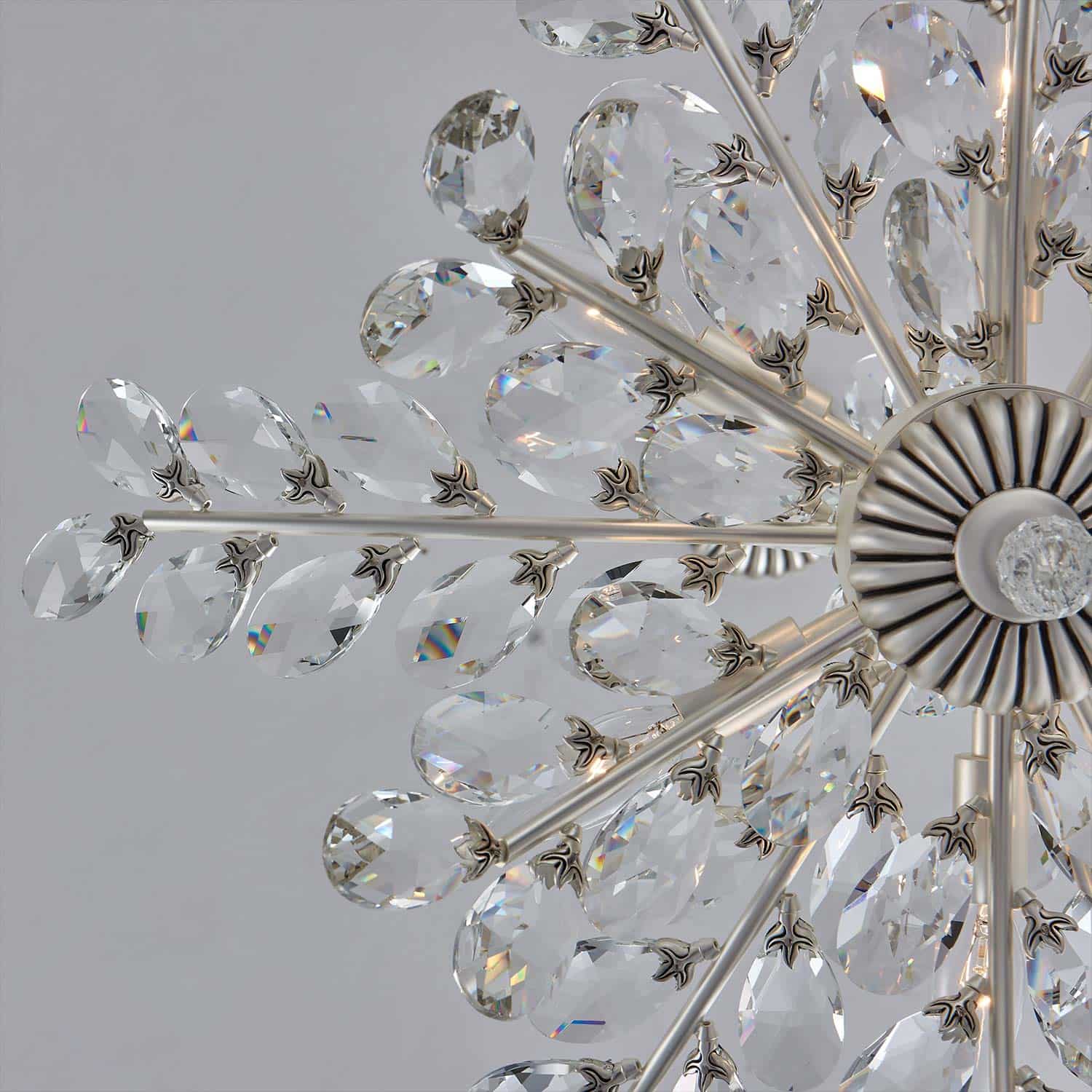 Alloro Chandelier in Detail.