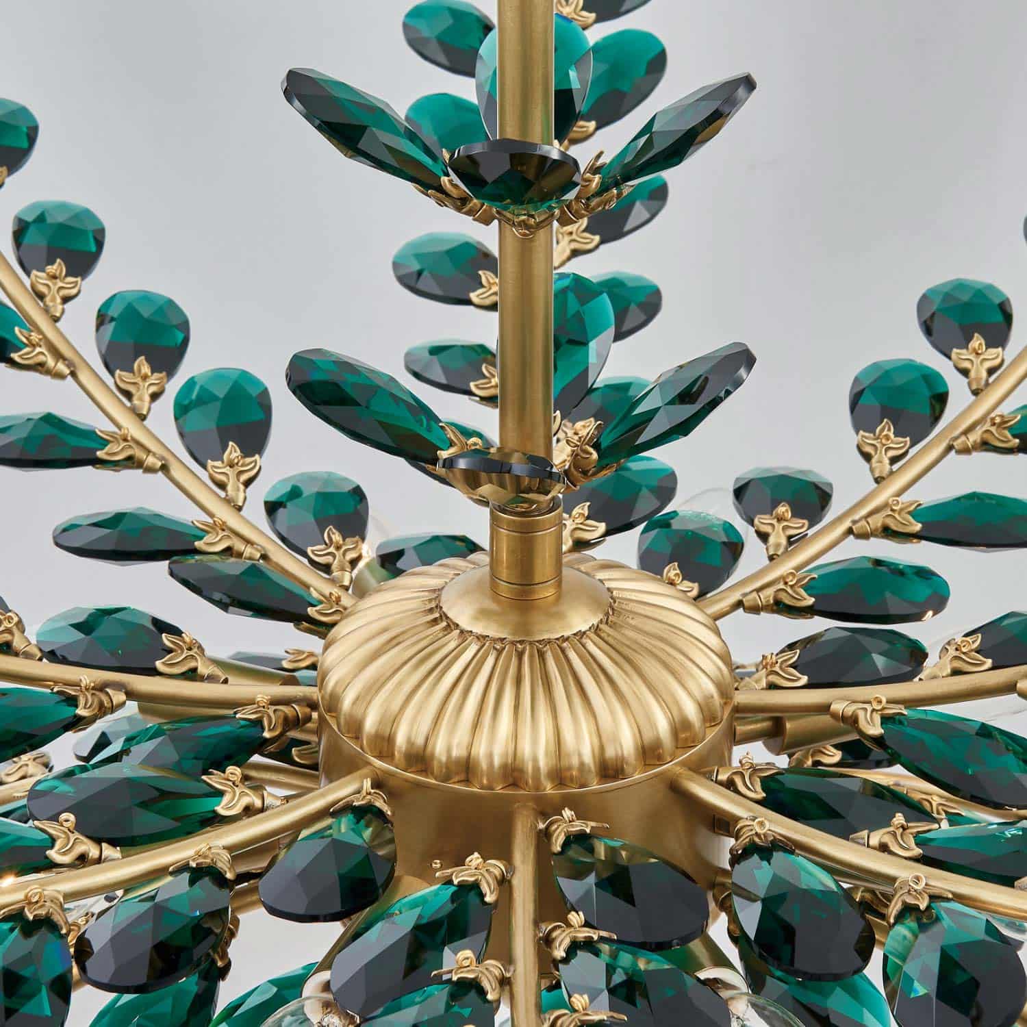 Alloro Chandelier in Detail.