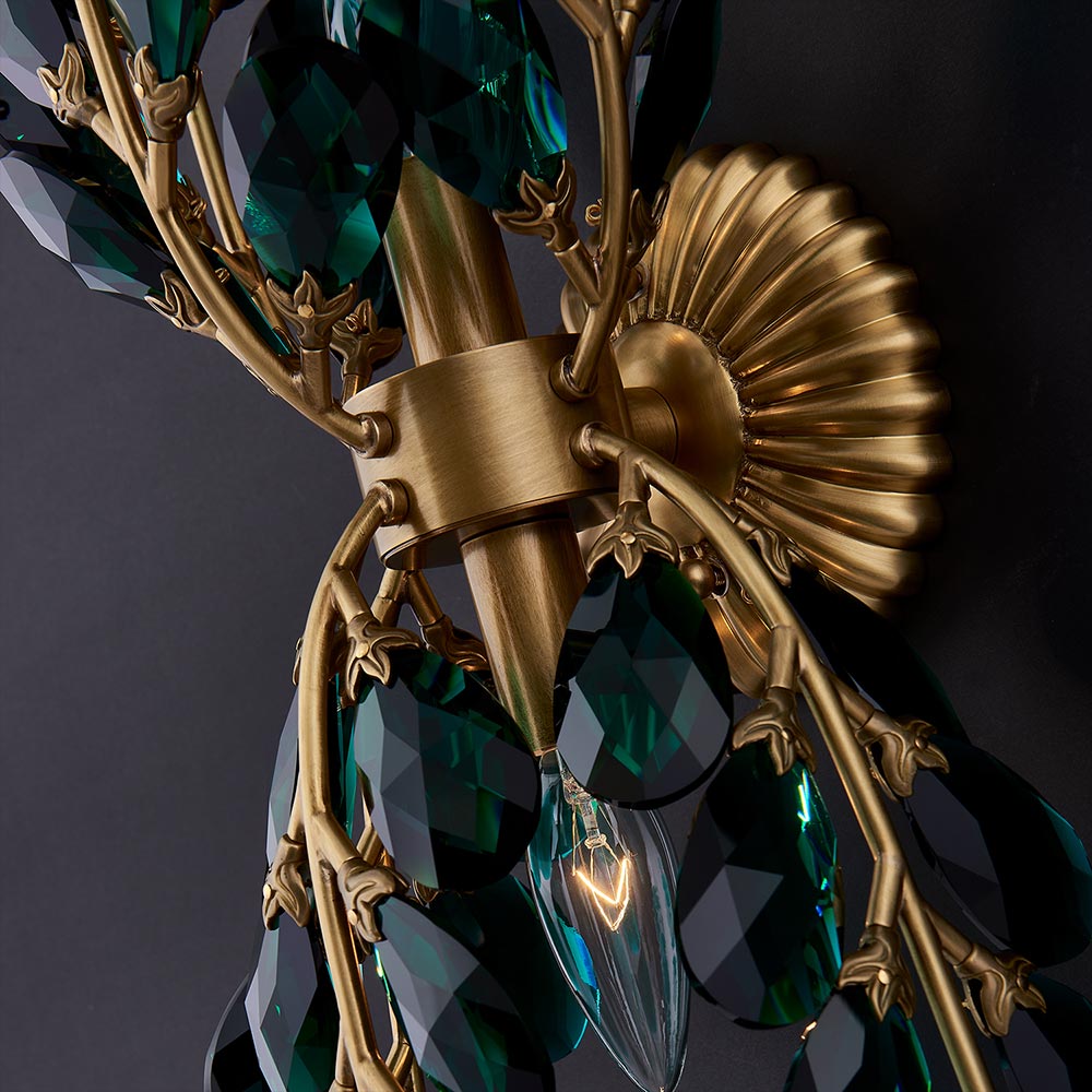Alloro Wall Light in Detail.