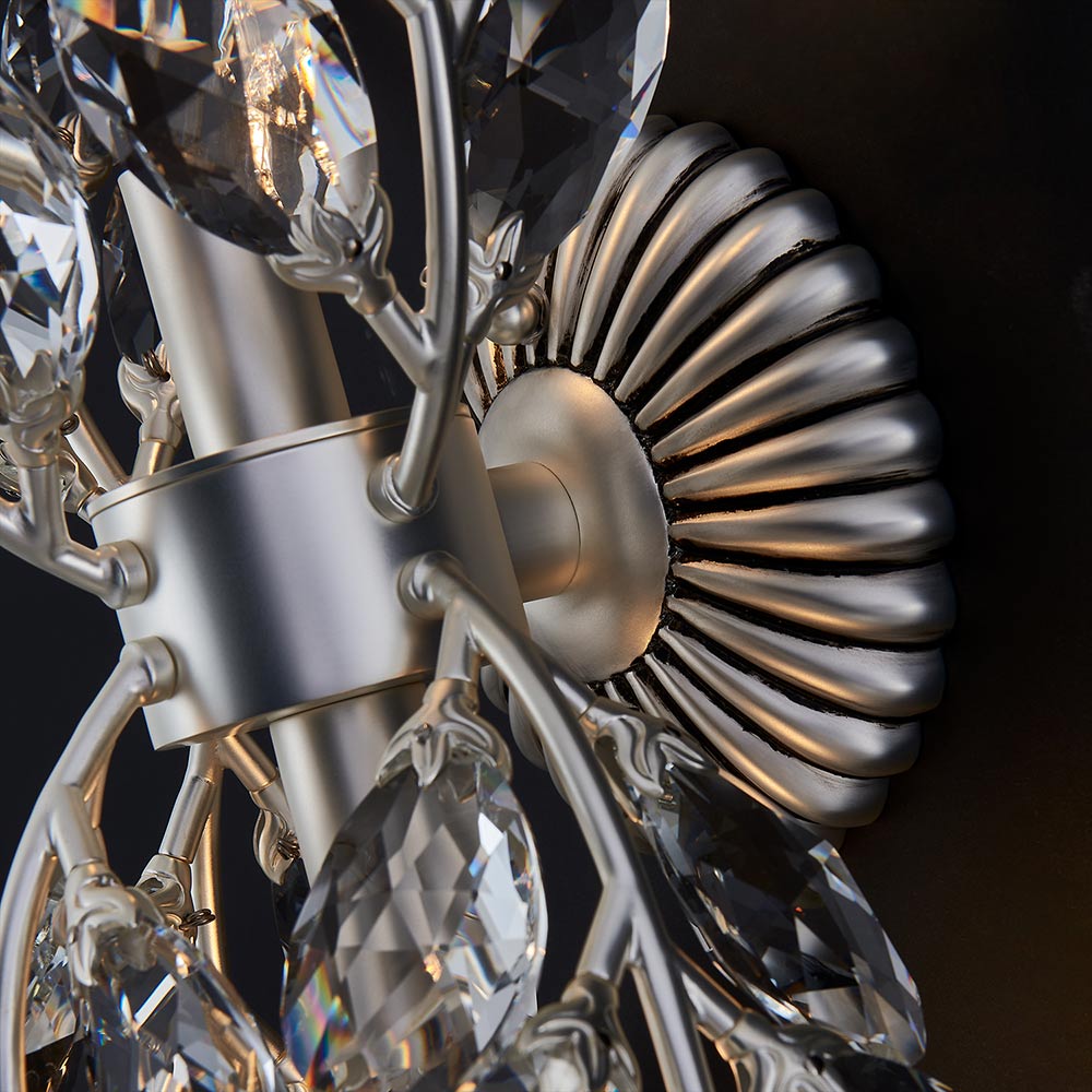 Alloro Wall Light in Detail.