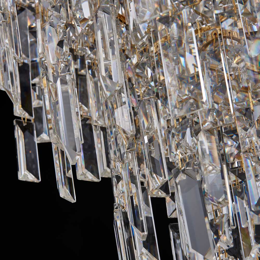Cadere Chandelier in Detail.