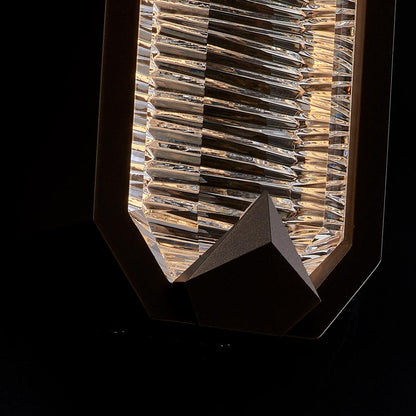 Carato Outdoor LED Wall Light in Detail.