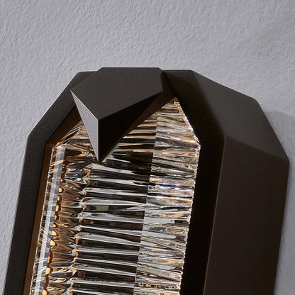 Carato Outdoor LED Wall Light in Detail.