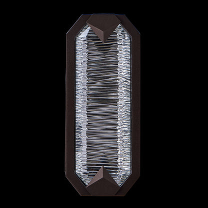 Carato Outdoor Single LED Wall Light in Detail.