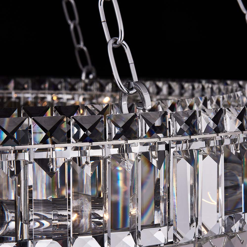 Circolare Chandelier in Detail.