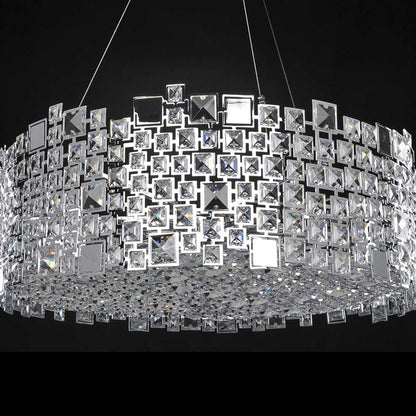 Dolo Chandelier in Detail.
