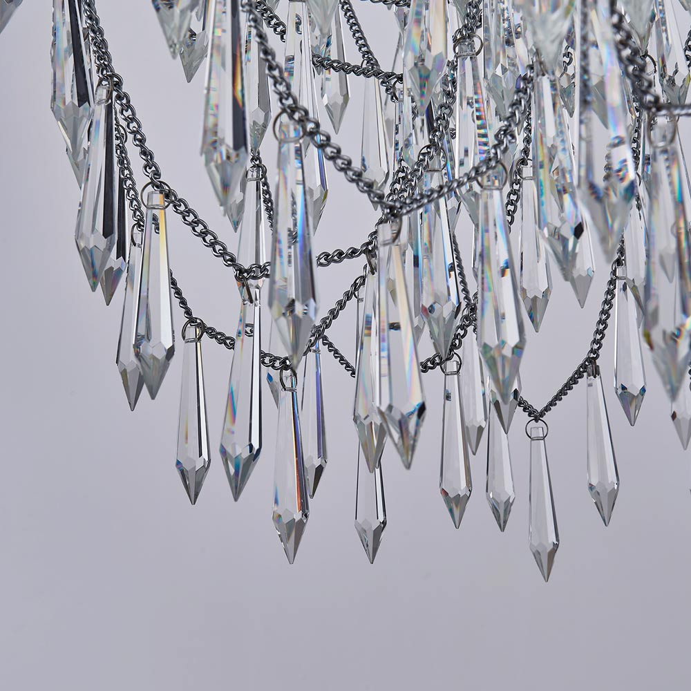 Frangia Chandelier in Detail.