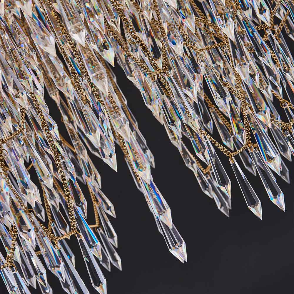 Frangia Chandelier in Detail.