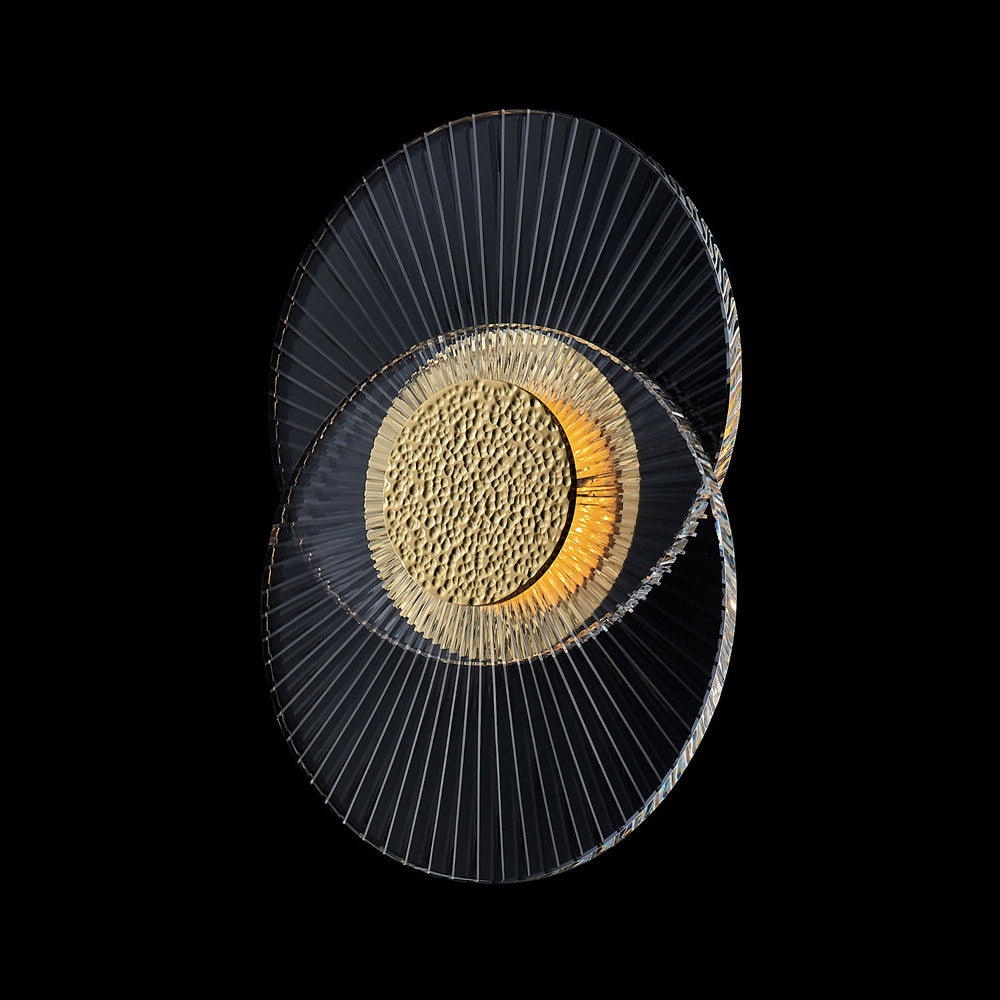 Girare LED Wall Light in Detail.