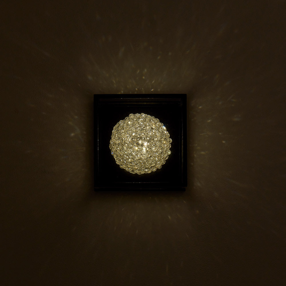 Lina Globe Outdoor LED Wall Light in Detail.