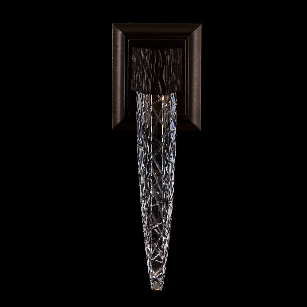 Mezza Outdoor Single LED Wall Light in Detail.