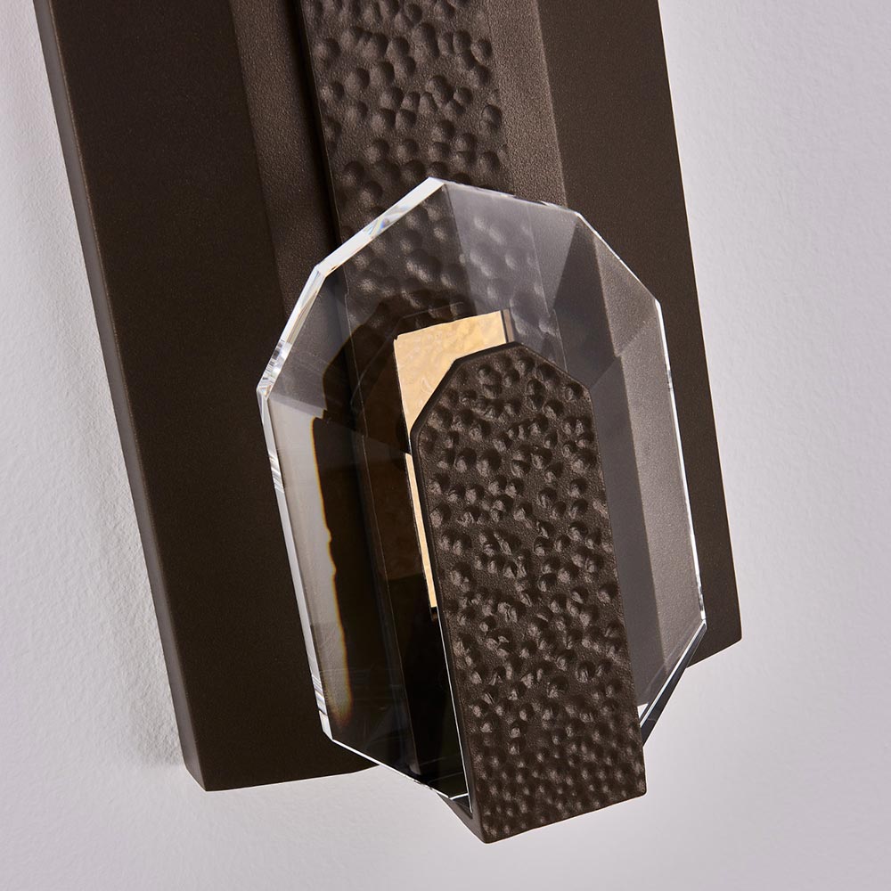 Opposto Outdoor LED Wall Light in Detail.