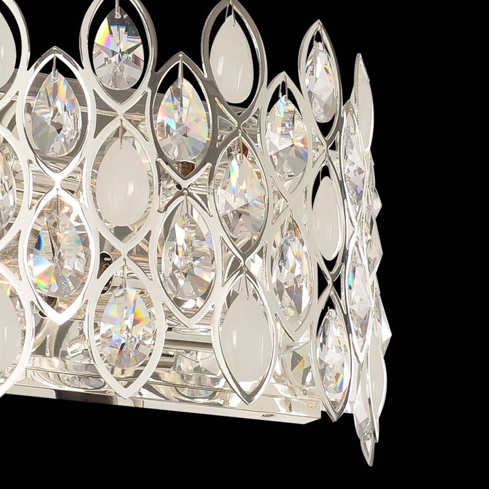 Prive Horizontal Wall Light in Detail.