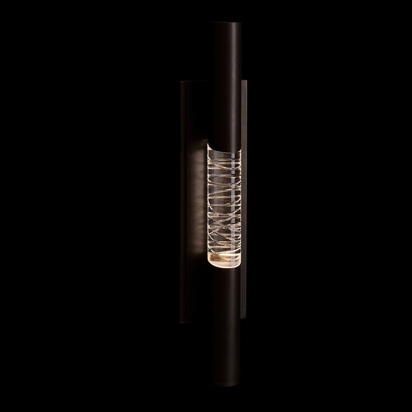 Retmo Outdoor LED Wall Light in Detail.