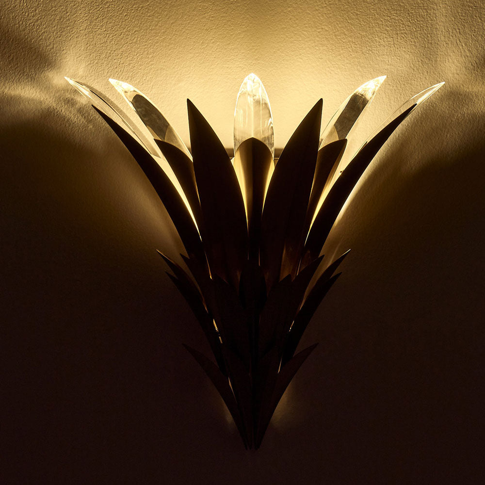 Roche Wall Light in Detail.